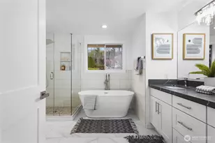 17431 NE 28th St, Redmond, WA 98052 - Photo 13