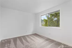 17431 NE 28th St, Redmond, WA 98052 - Photo 23