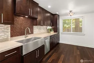 4316 W Lake Sammamish Pkwy SE, Issaquah, WA 98027 - Photo 1