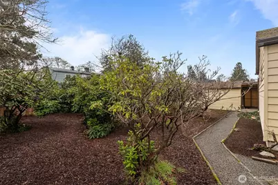 412 119th Street S, Tacoma, WA 98444 - Photo 31