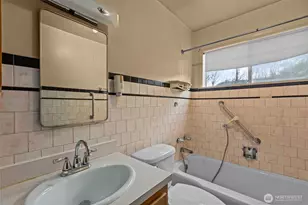 412 119th St S, Tacoma, WA 98444 - Photo 27