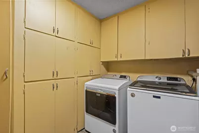 412 119th Street S, Tacoma, WA 98444 - Photo 17