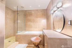 1640 Magnolia Blvd W, Seattle, WA 98199 - Photo 19