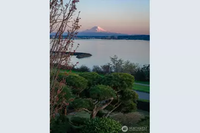 1640 Magnolia Boulevard W, Seattle, WA 98199 - Photo 1