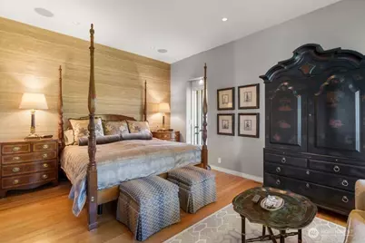 1640 Magnolia Boulevard W, Seattle, WA 98199 - Photo 17