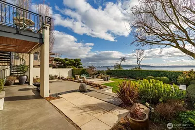 1640 Magnolia Boulevard W, Seattle, WA 98199 - Photo 25