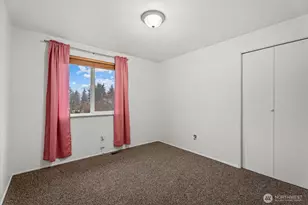 12605 225th St E, Graham, WA 98338 - Photo 17