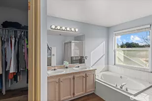 12605 225th St E, Graham, WA 98338 - Photo 17