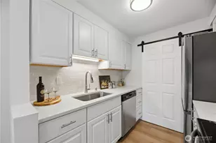 12107 NE Bel Red Rd, Bellevue, WA 98005 - Photo 11