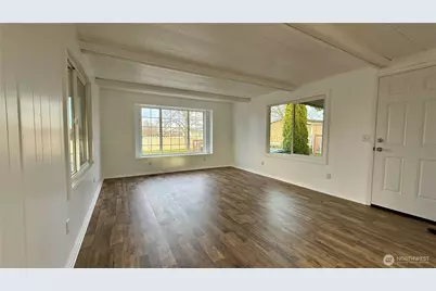 2725 E Fir Street #9, Mount Vernon, WA 98273 - Photo 9