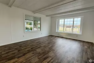 2725 E Fir St, Mount Vernon, WA 98273 - Photo 11