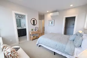 2111 W 9th Ave, Seattle, WA 98119 - Photo 11