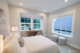 2111 W 9th Ave, Seattle, WA 98119 - Photo 13