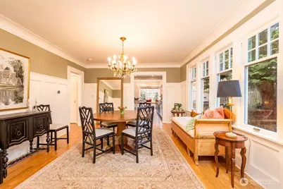 106 NE 46th Street, Seattle, WA 98105 - Photo 7