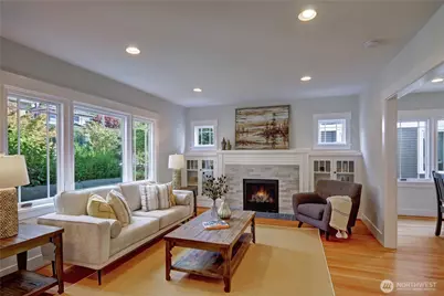 1611 10th Avenue W #1, Seattle, WA 98119 - Photo 3