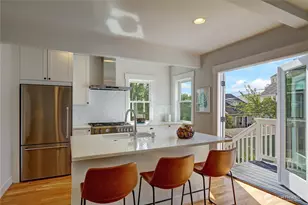 1611 10th Ave W, Seattle, WA 98119 - Photo 15