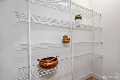 4517 B Sunnyside Avenue N, Seattle, WA 98103 - Photo 11