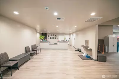 400 W Rio Vista Avenue, Burlington, WA 98233 - Photo 3