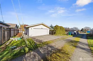 1205 35th St, Anacortes, WA 98221 - Photo 27