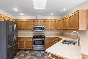 1205 35th St, Anacortes, WA 98221 - Photo 13