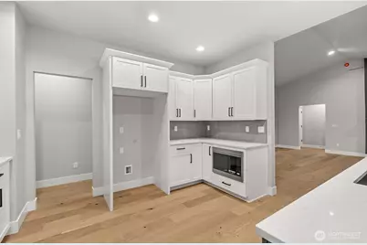 7864 Beach Drive E, Port Orchard, WA 98366 - Photo 11