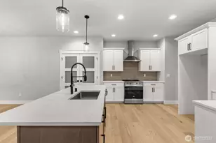 7864 Beach Dr E, Port Orchard, WA 98366 - Photo 7