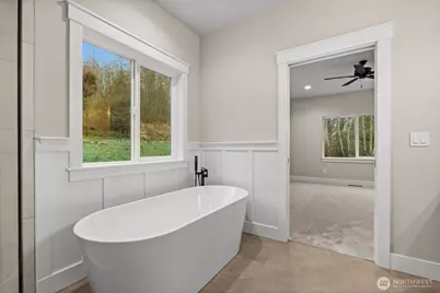 7864 Beach Drive E, Port Orchard, WA 98366 - Photo 23