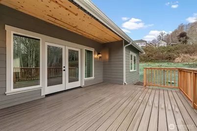 7864 Beach Drive E, Port Orchard, WA 98366 - Photo 31