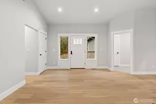 7864 Beach Dr E, Port Orchard, WA 98366 - Photo 3