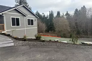 7864 Beach Dr E, Port Orchard, WA 98366 - Photo 35