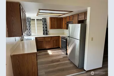 29523 4th Avenue S, Federal Way, WA 98003 - Photo 3