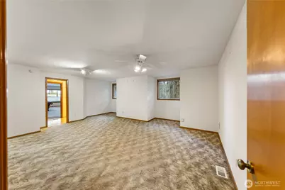 2115 Fairway Lane, Oak Harbor, WA 98277 - Photo 31