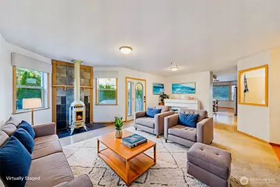 2115 Fairway Lane, Oak Harbor, WA 98277 - Photo 15