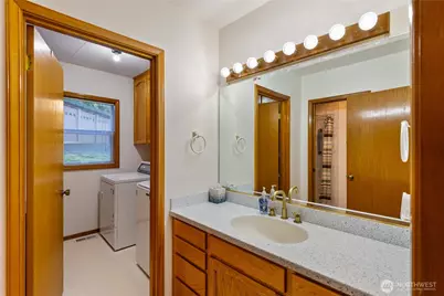 2115 Fairway Lane, Oak Harbor, WA 98277 - Photo 17