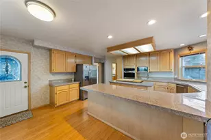 2115 Fairway Ln, Oak Harbor, WA 98277 - Photo 15