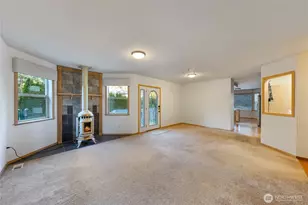 2115 Fairway Ln, Oak Harbor, WA 98277 - Photo 13