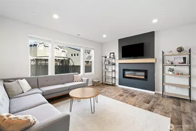 20804 79th Street E, Bonney Lake, WA 98391 - Photo 5