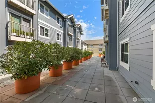 300 NE High School Rd, Bainbridge Island, WA 98110 - Photo 21