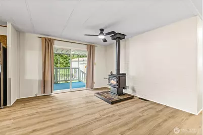 11330 E Riverside Drive #7, Bothell, WA 98011 - Photo 15