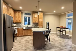 2010 Broadway Ave, Hoquiam, WA 98550 - Photo 11