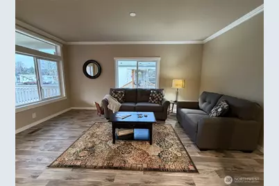 2010 Broadway Avenue #20, Hoquiam, WA 98550 - Photo 5