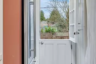 2726 50th Ave SW, Seattle, WA 98116 - Photo 29