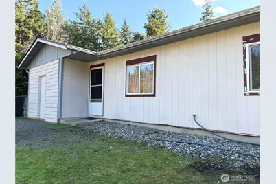 21 E Vashon Place, Shelton, WA 98584 - Photo 1