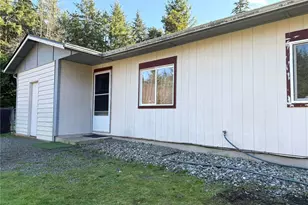 21 E Vashon Pl, Shelton, WA 98584 - Photo 1