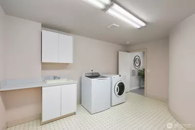 1717 Ferry Avenue SW, Seattle, WA 98116 - Photo 27