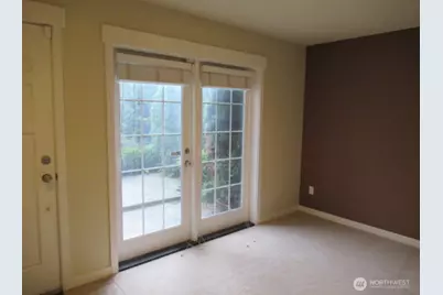 421 Federal Avenue E, Seattle, WA 98102 - Photo 3