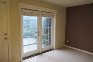 421 Federal Ave E, Seattle, WA 98102 - Photo 3