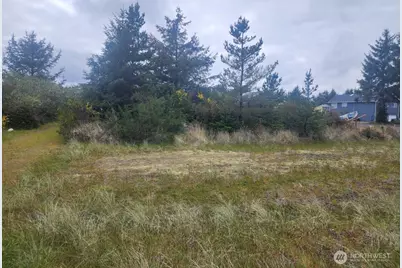 637 E Chance A La Mer NE, Ocean Shores, WA 98569 - Photo 3