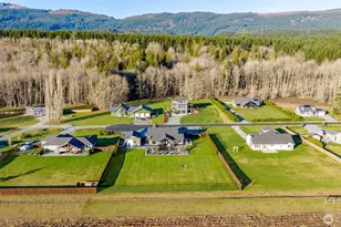 7420 Windsong Ln, Sedro Woolley, WA 98284 - Photo 3