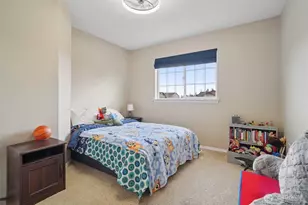 14921 Mountain View Ct SE, Yelm, WA 98597 - Photo 9